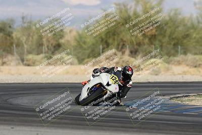 media/Nov-02-2025-CVMA (Sun) [[337aff29ab]]/Race 17-Amateur Supersport Middleweight/